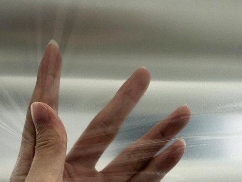 TPU薄膜直銷磨砂半透膜聚氨酯雨衣鞋材服裝箱包專用膜廠家